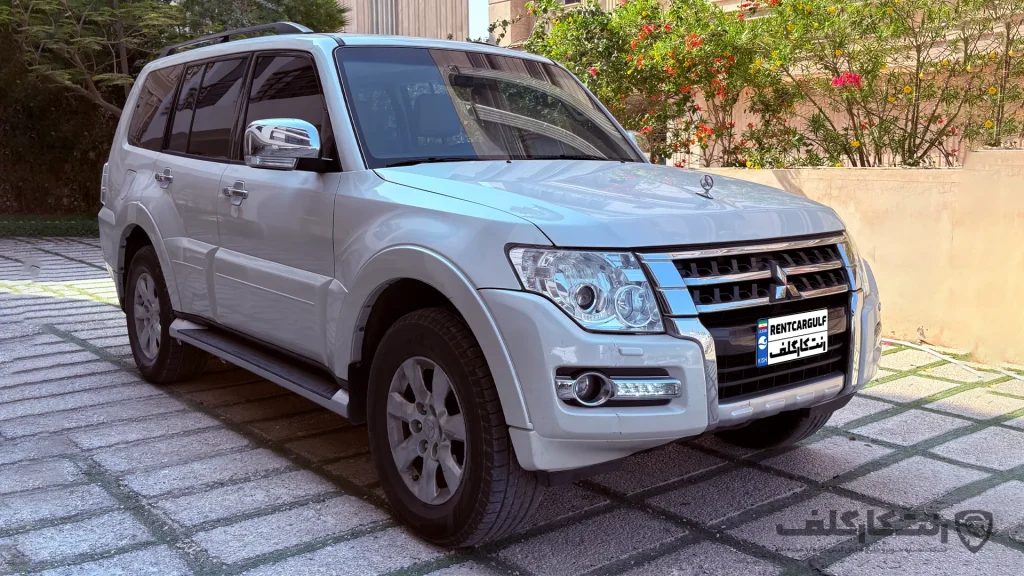 میتسوبیشی پاجرو ۲۰۱۵ سفید