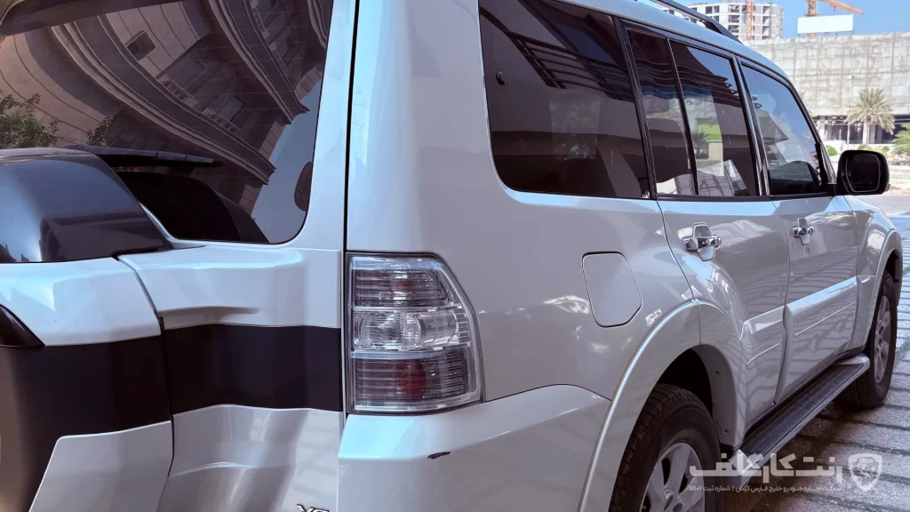 میتسوبیشی پاجرو ۲۰۱۵ سفید