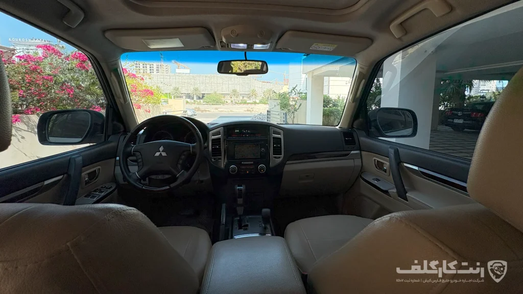 میتسوبیشی پاجرو ۲۰۱۵ سفید