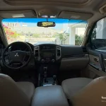 میتسوبیشی پاجرو ۲۰۱۵ سفید